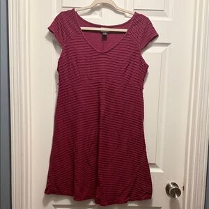 Oh Baby by Motherhood Ribbed V-Neck Mini Dress in Berry